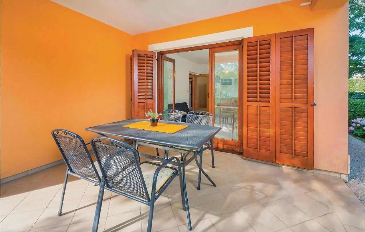 2 Bedroom Lovely Apartment In Labin Labin